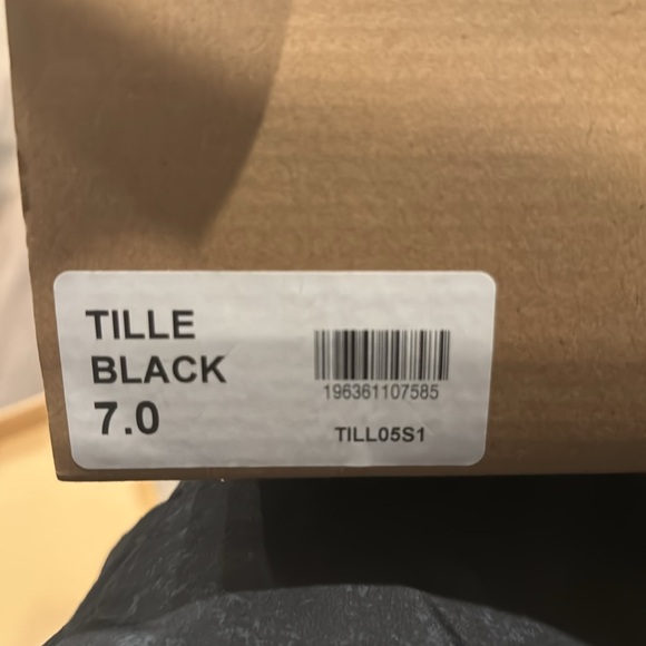 STEVE MADDEN - TILLE BLACK PLATFORM HEELS - SIZE 7.0 - Picture 7 of 7